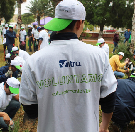 Personas haciendo voluntariado